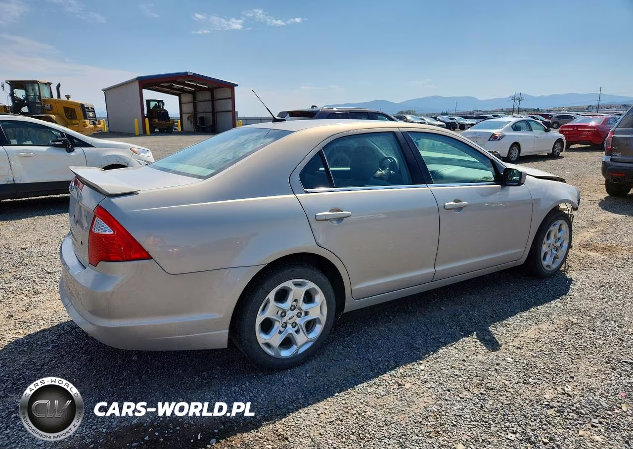 2010 Ford Fusion Se VIN:3FAHP0HA8AR149260 - 3