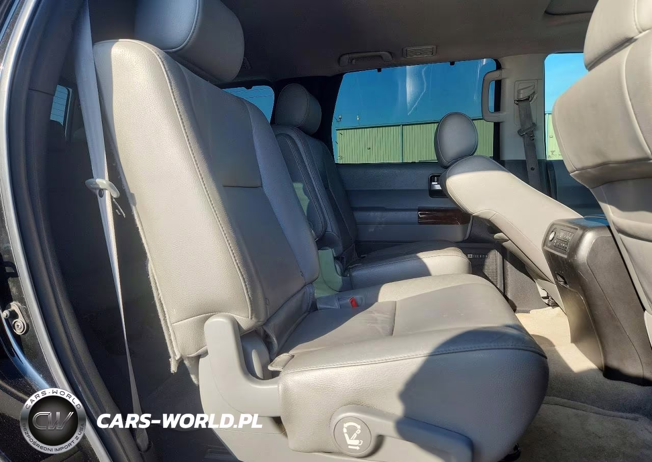 2011 Toyota Sequoia Limited VIN:5TDKY5G1XBS031124 - 11