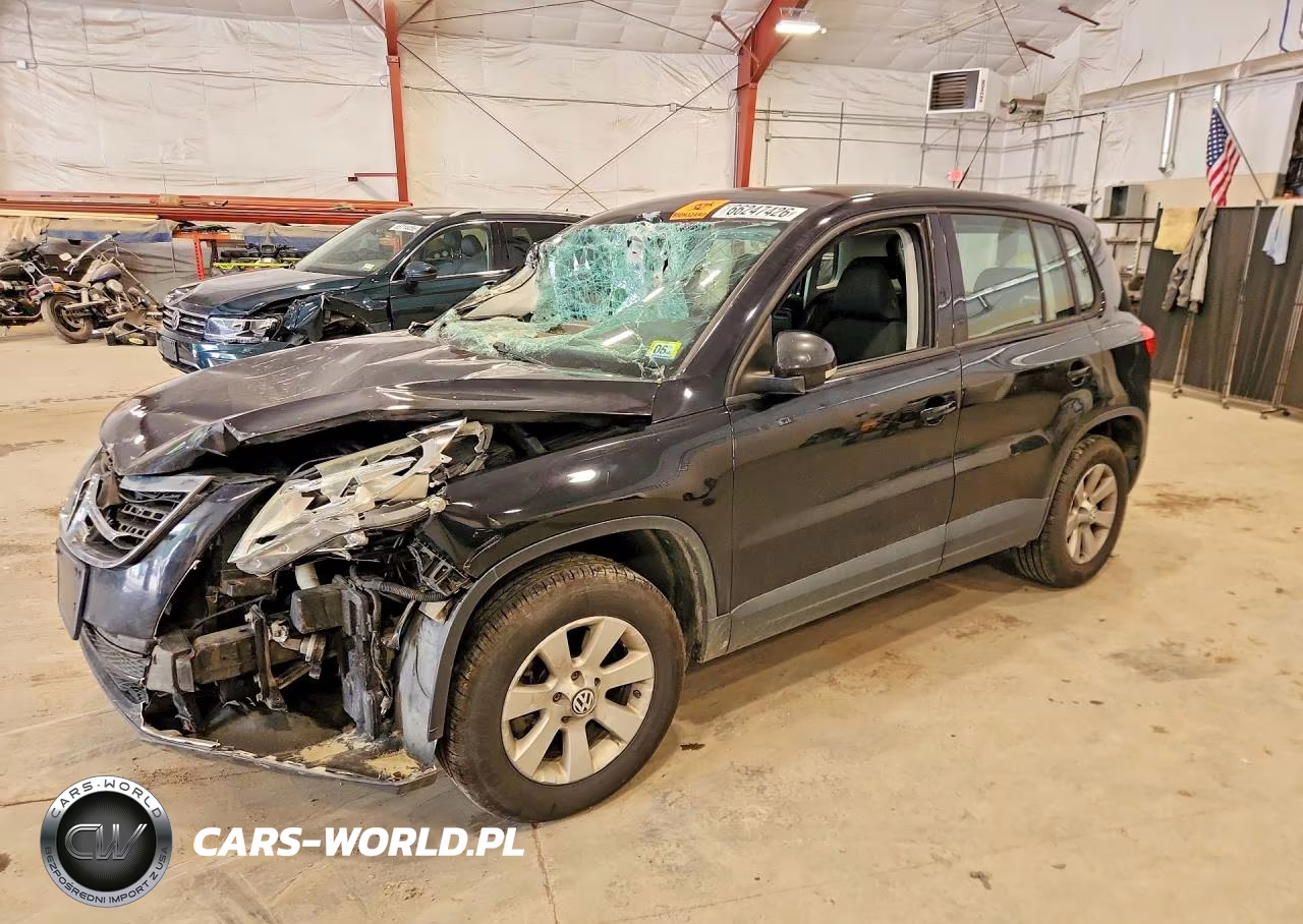 2010 Volkswagen Tiguan S VIN:WVGAV7AX4AW526121 - 1