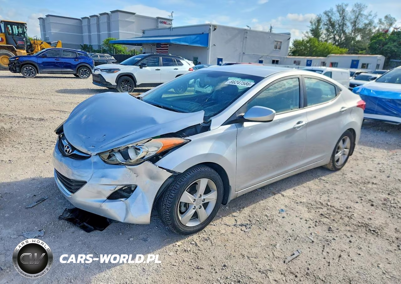 2013 Hyundai Elantra Gls VIN:KMHDH4AE8DU622304 - 1