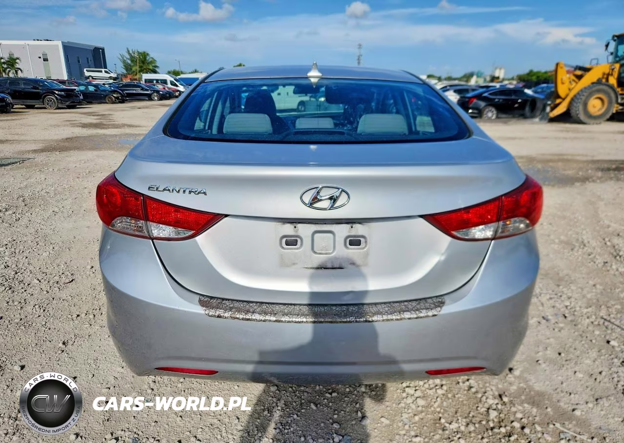2013 Hyundai Elantra Gls VIN:KMHDH4AE8DU622304 - 6