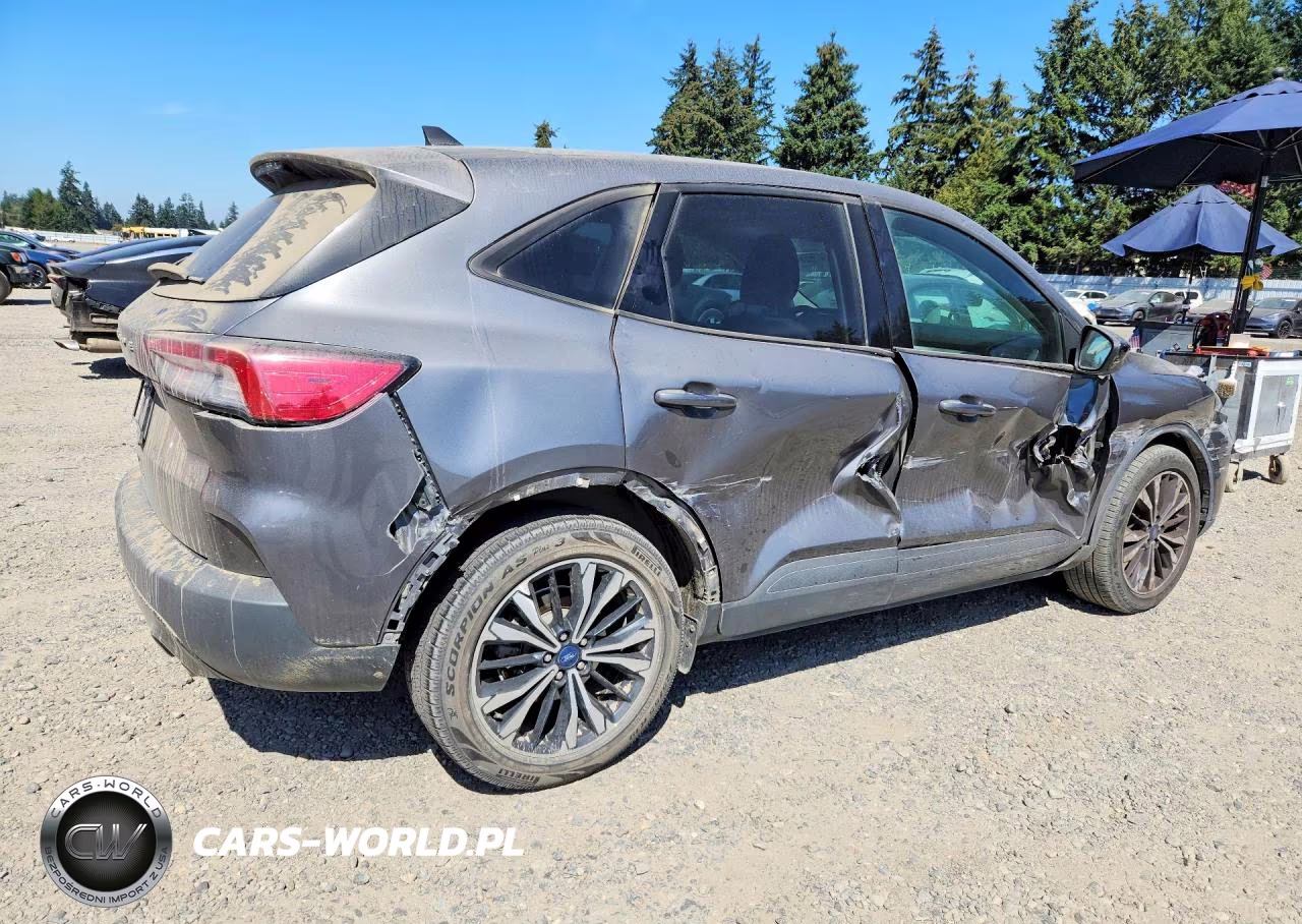 2022 Ford Escape Se VIN:1FMCU0G61NUB65322 - 3