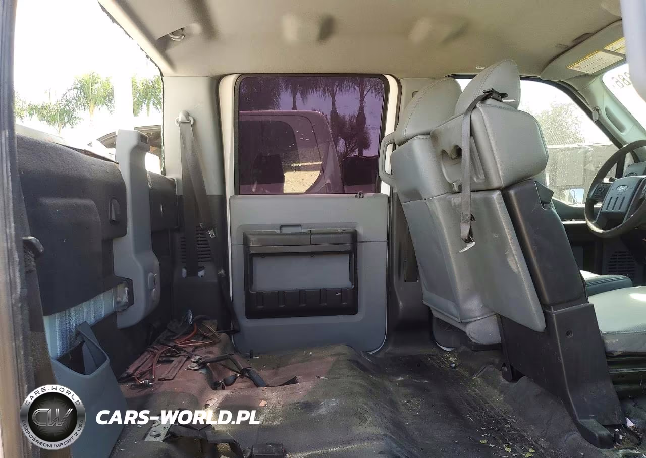 2015 Ford F350 Super Duty VIN:1FD8W3ET2FEC84762 - 10