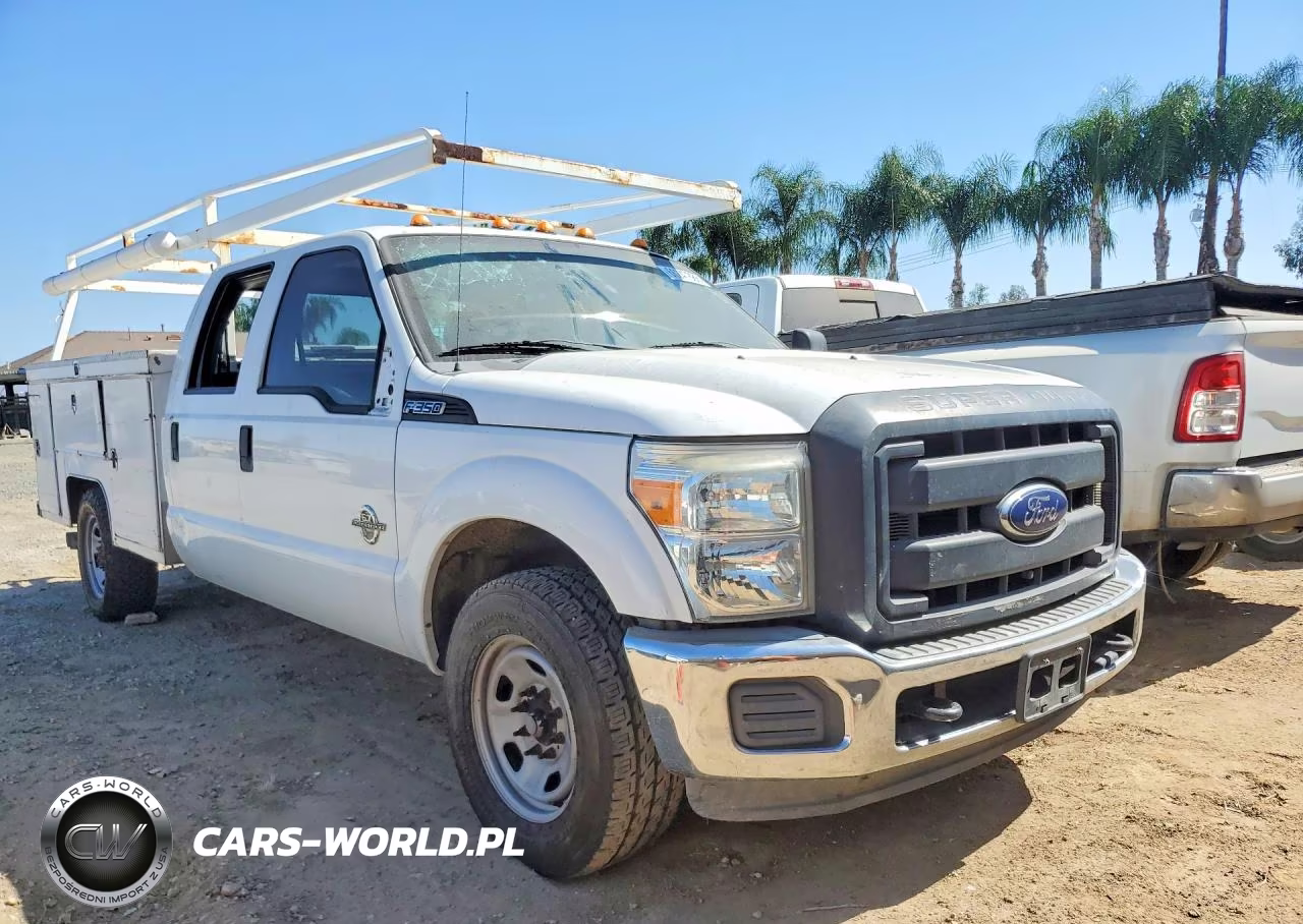 2015 Ford F350 Super Duty VIN:1FD8W3ET2FEC84762 - 4
