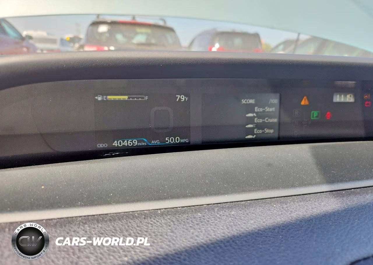 2020 Toyota Prius Xle Awd-E VIN:JTDL9RFU7L3014918 - 9