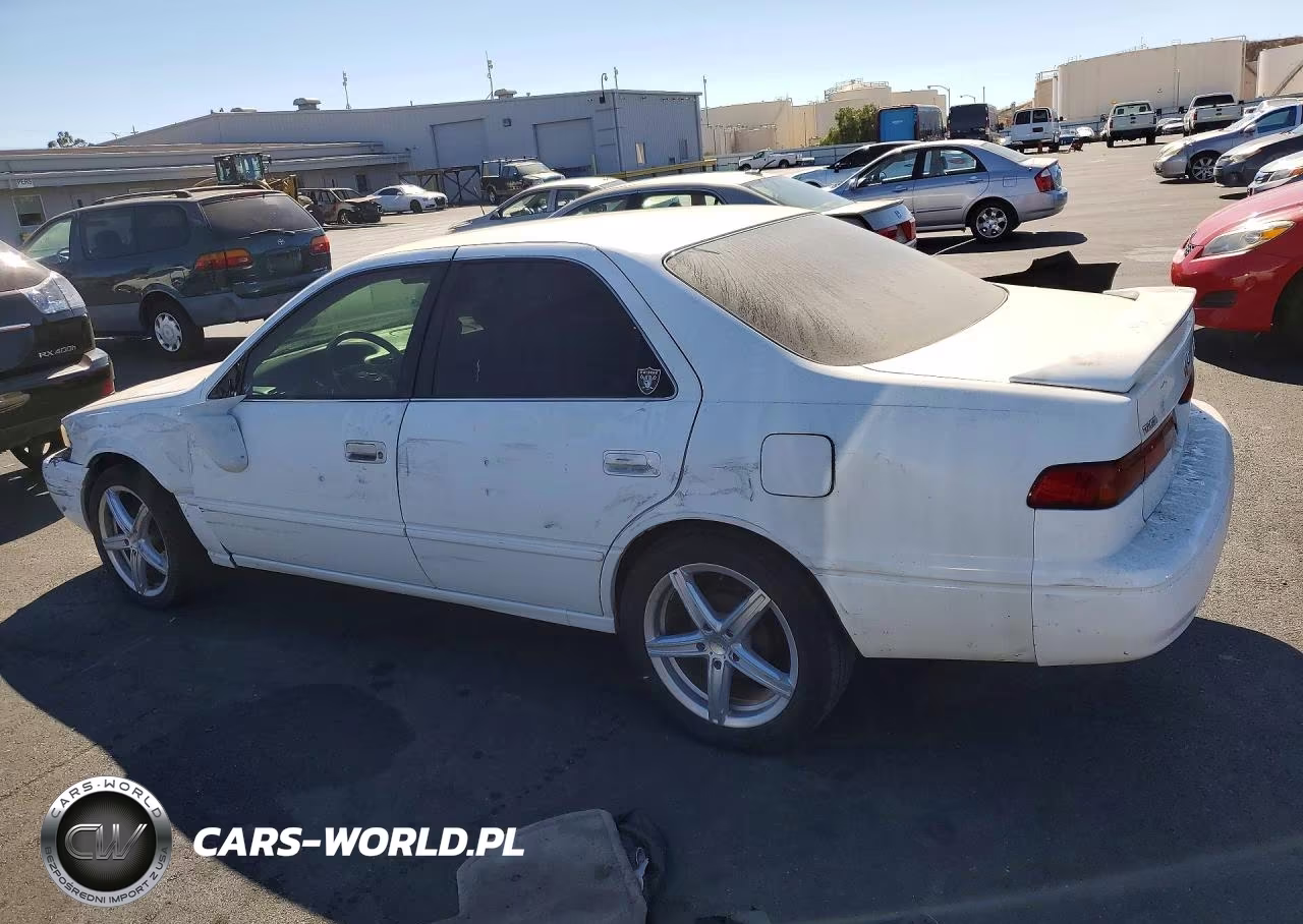 1998 Toyota Camry Le VIN:4T1BG22K8WU213371 - 2