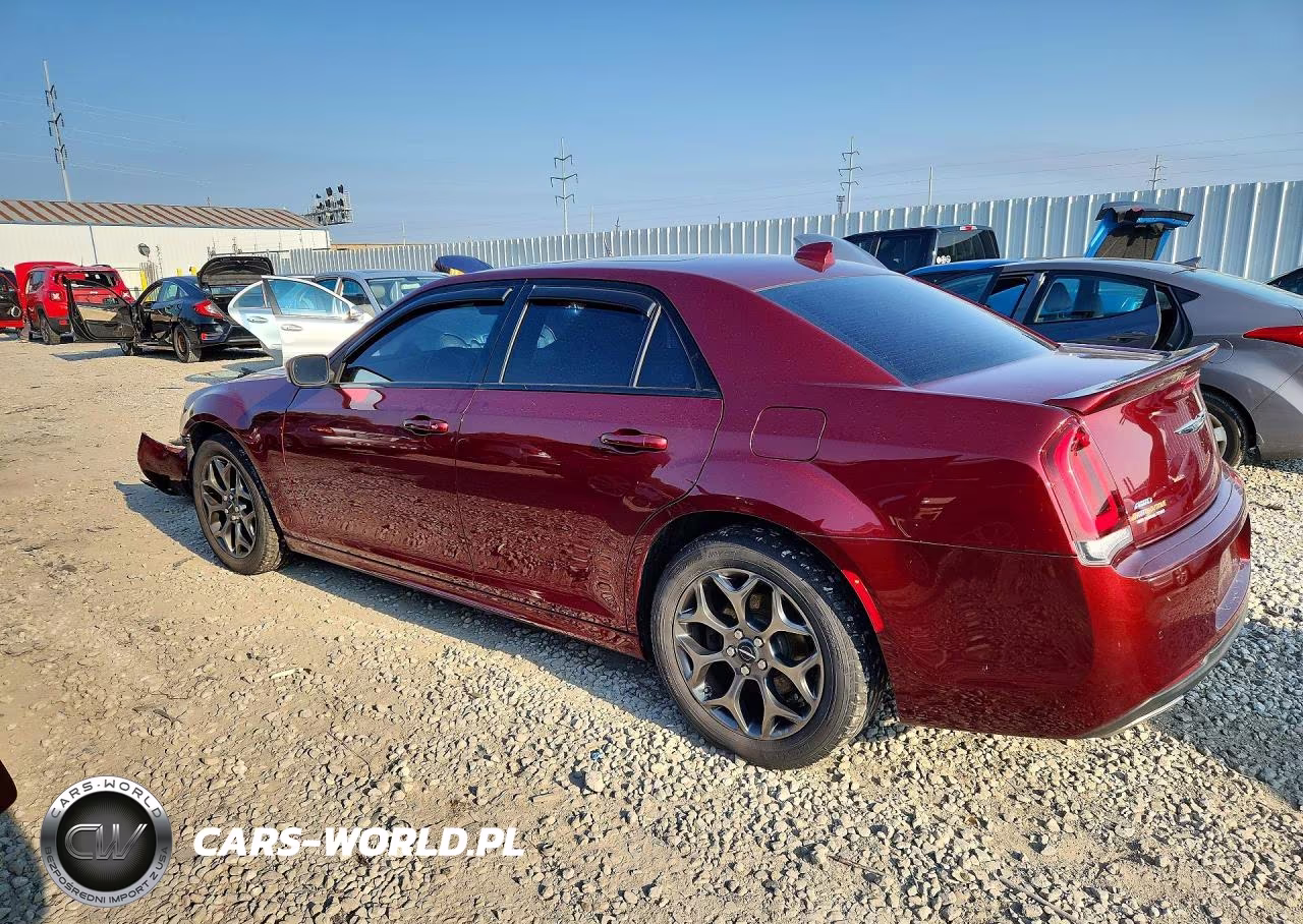 2018 Chrysler 300 S VIN:2C3CCAGG9JH331092 - 2