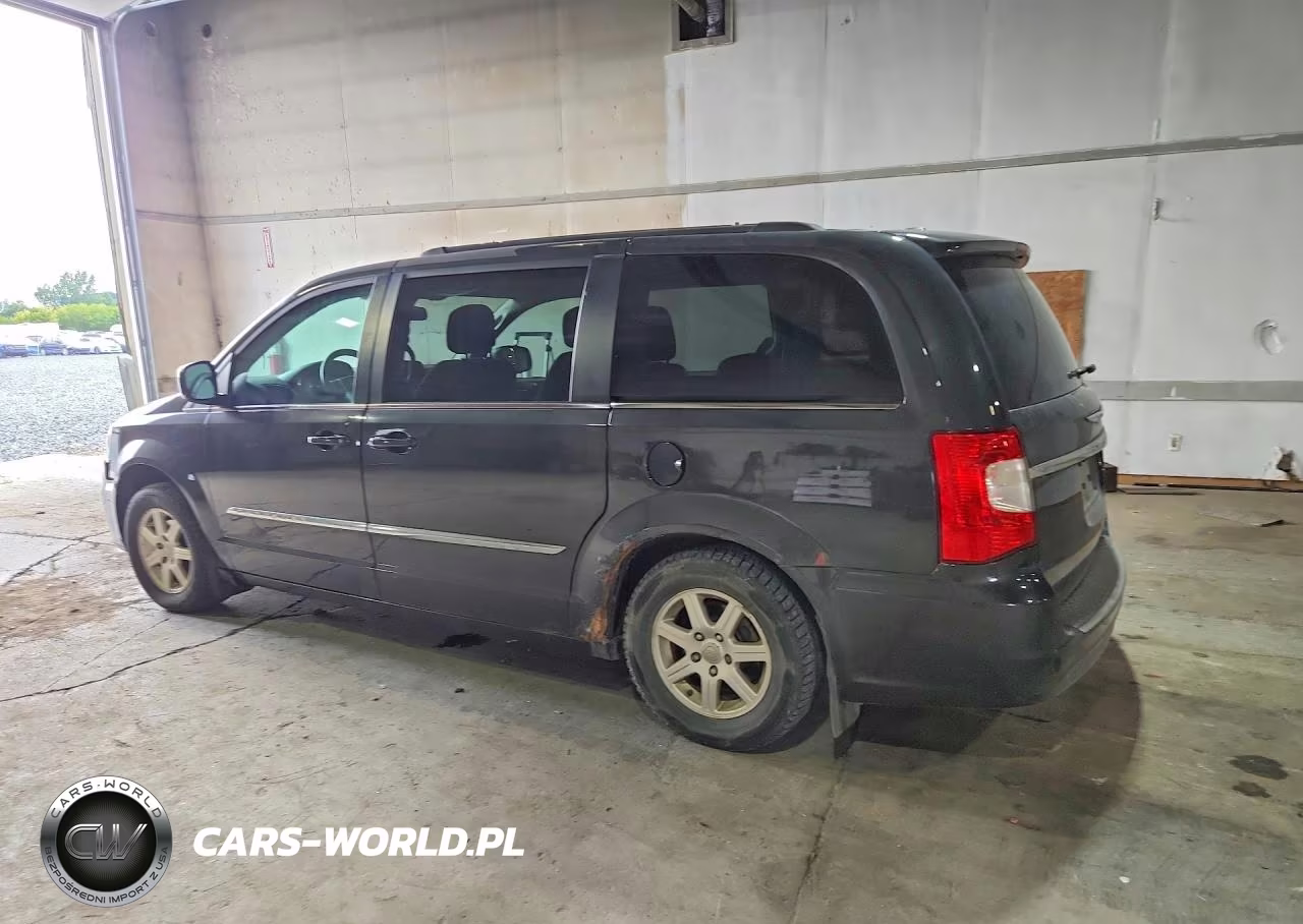 2011 Chrysler Town & Country Touring VIN:2A4RR5DG3BR716220 - 2