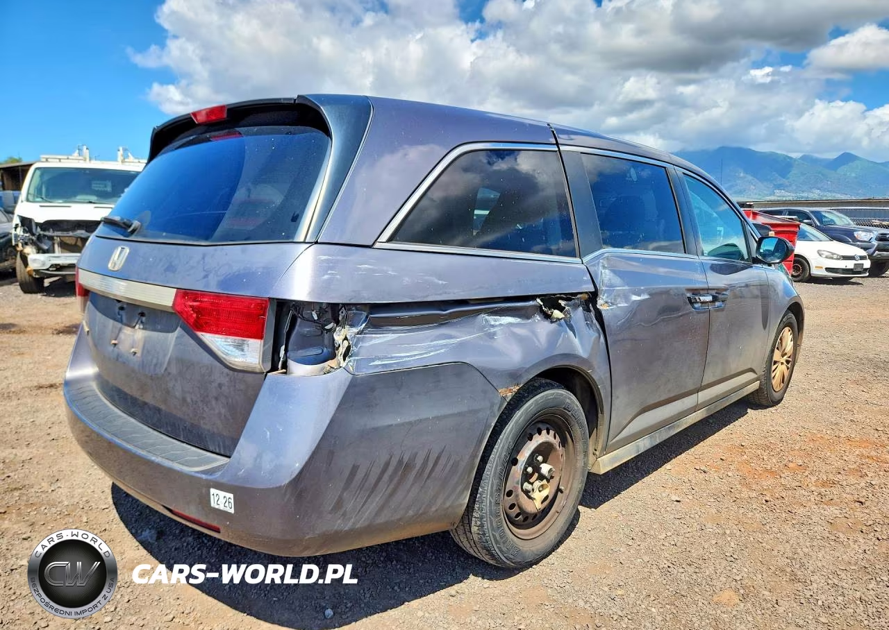 2015 Honda Odyssey Lx VIN:5FNRL5H22FB041158 - 3