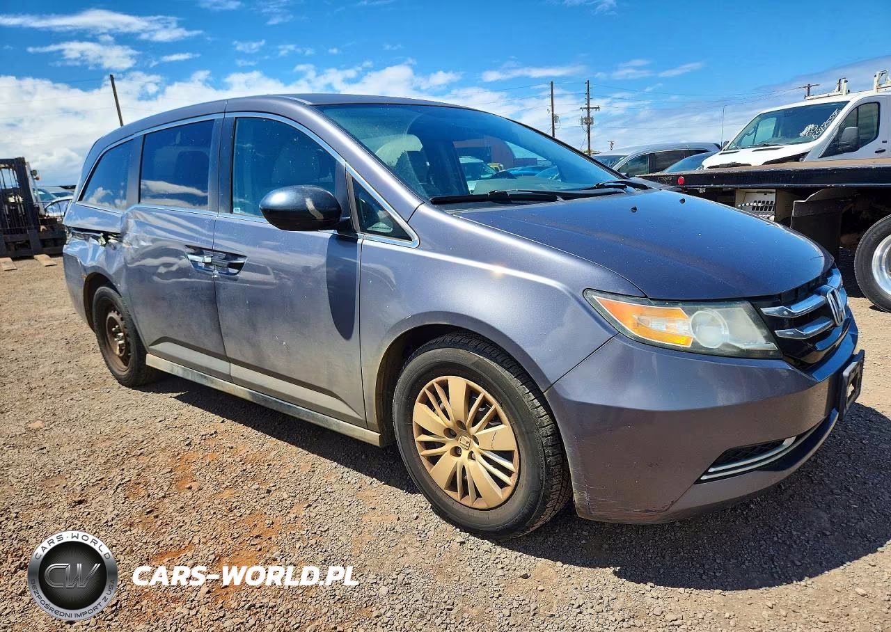 2015 Honda Odyssey Lx VIN:5FNRL5H22FB041158 - 4