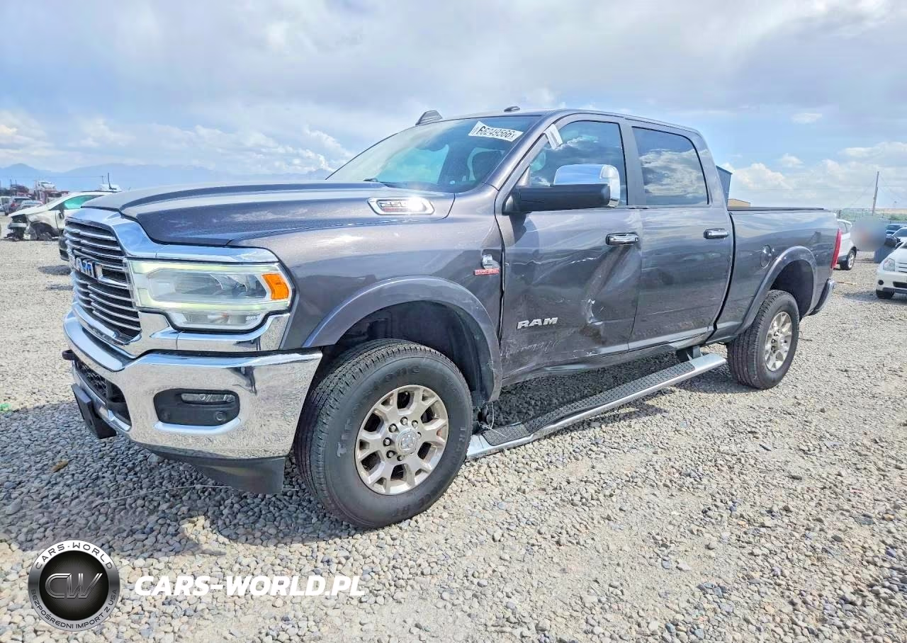 2019 Ram 2500 Laramie VIN:3C6UR5FL3KG630333 - 1