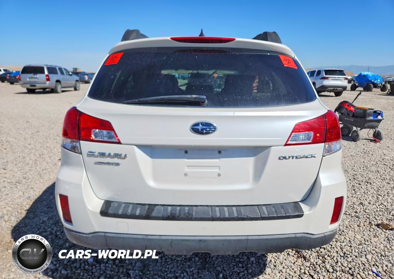 2014 Subaru Outback 2.5I Premium VIN:4S4BRCCC3E3272520 - 6
