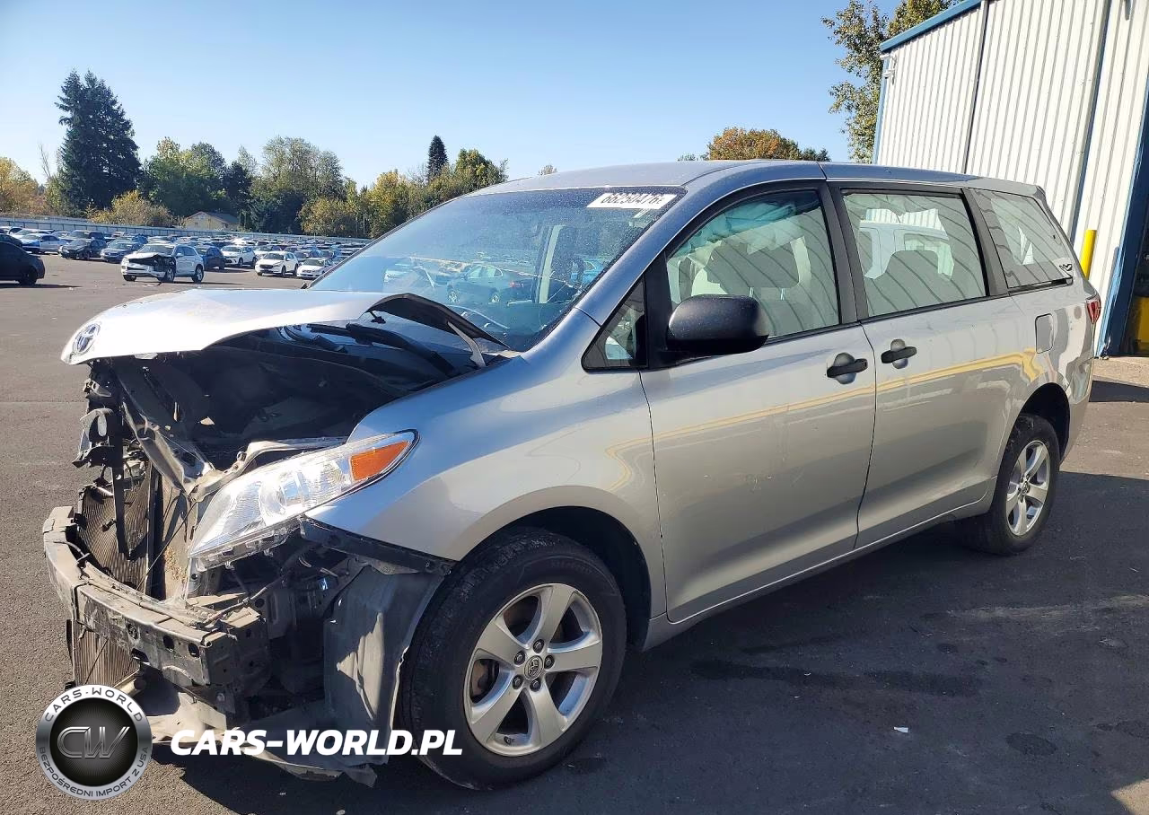 2015 Toyota Sienna L 7-Passenger