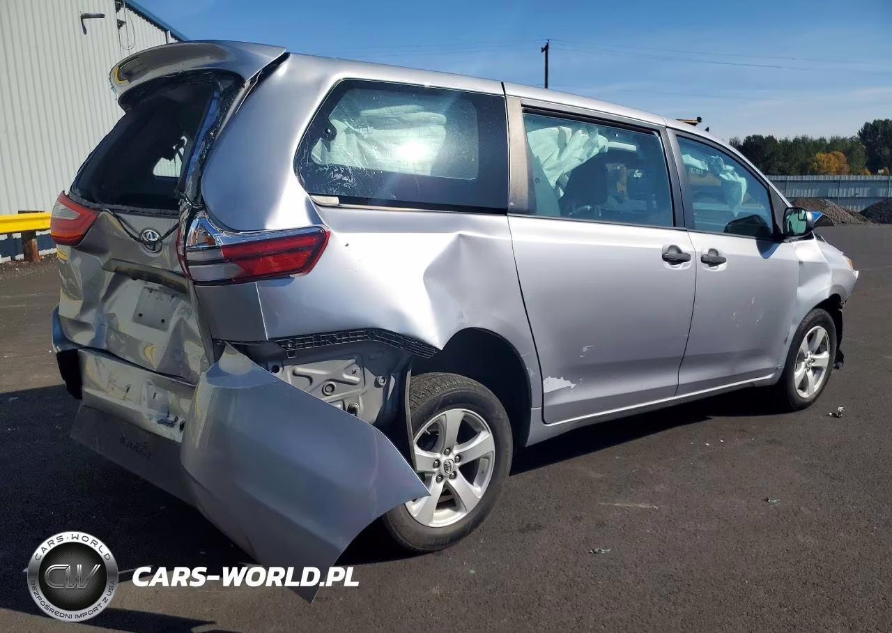 2015 Toyota Sienna L 7-Passenger VIN:5TDZK3DC6FS570209 - 3