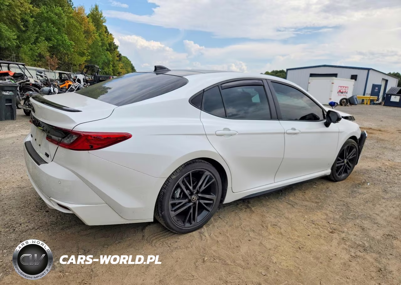 2025 Toyota Camry Xse VIN:4T1DAACK9SU568742 - 3