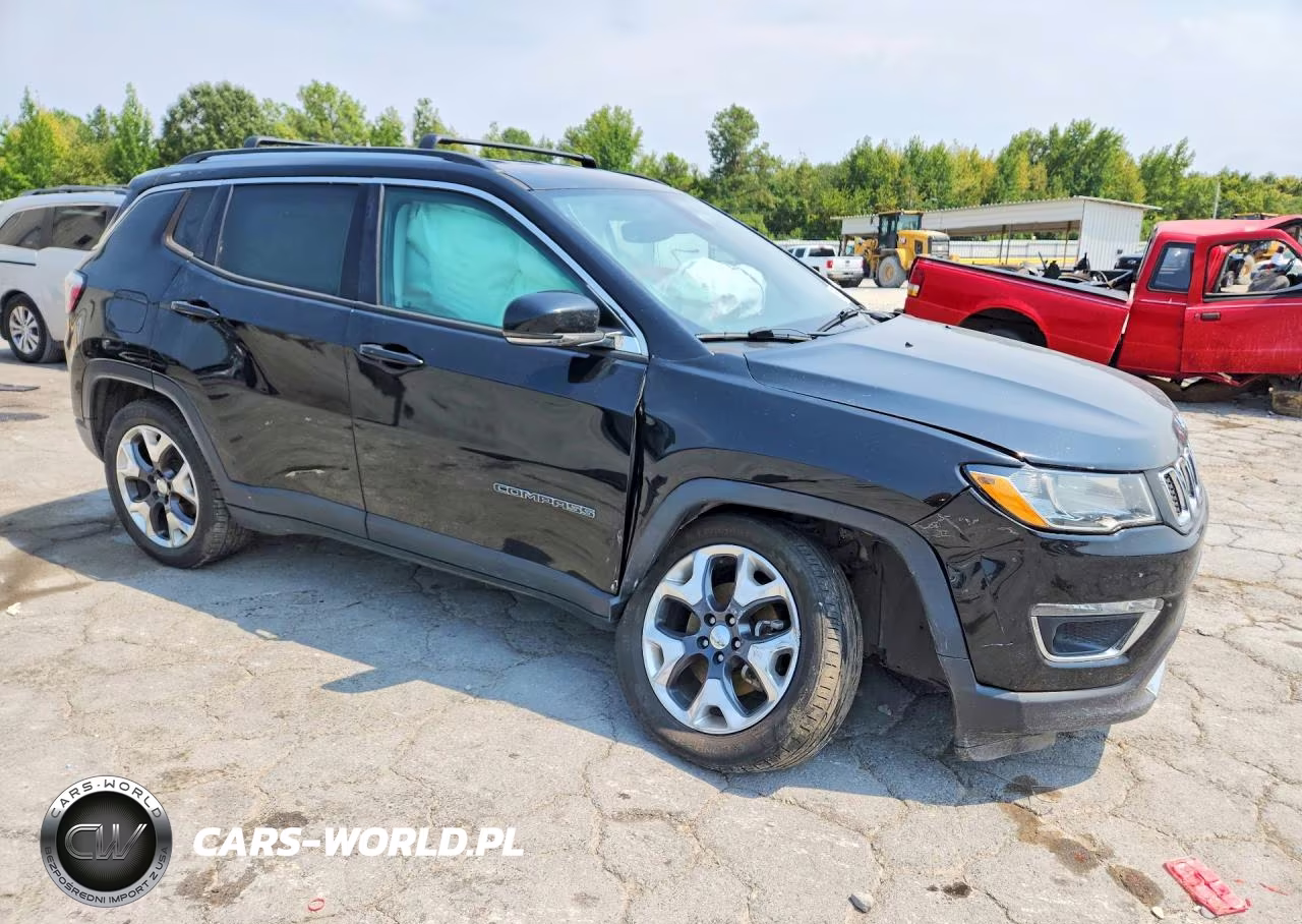 2019 Jeep Compass Limited VIN:3C4NJCCB1KT676075 - 4