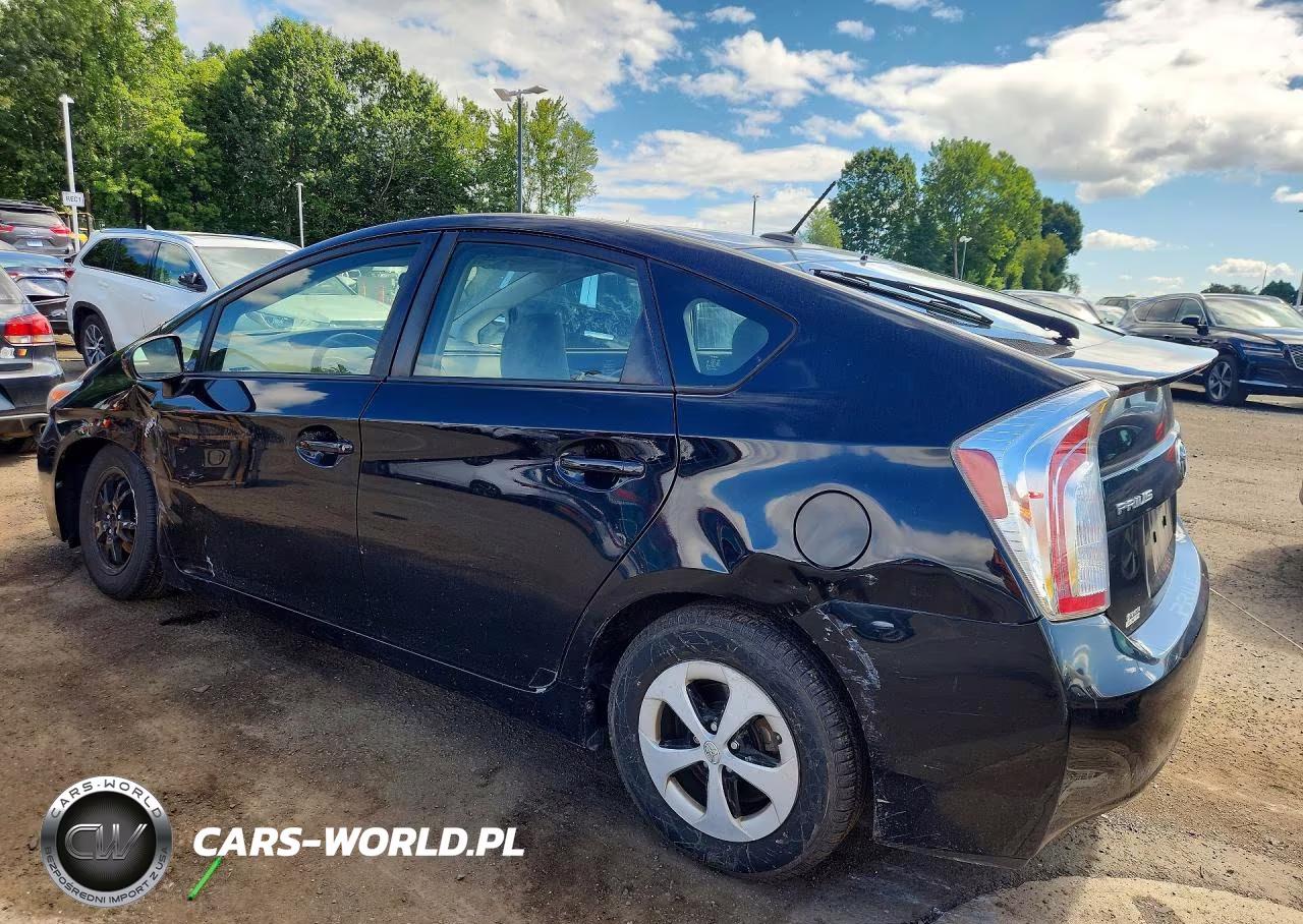 2015 Toyota Prius Three VIN:JTDKN3DU6F0442430 - 2