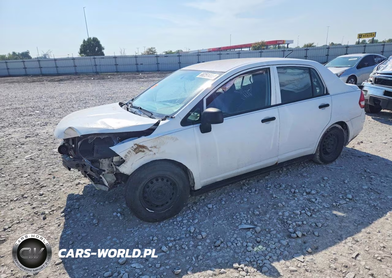 2011 Nissan Versa 1.6 Base