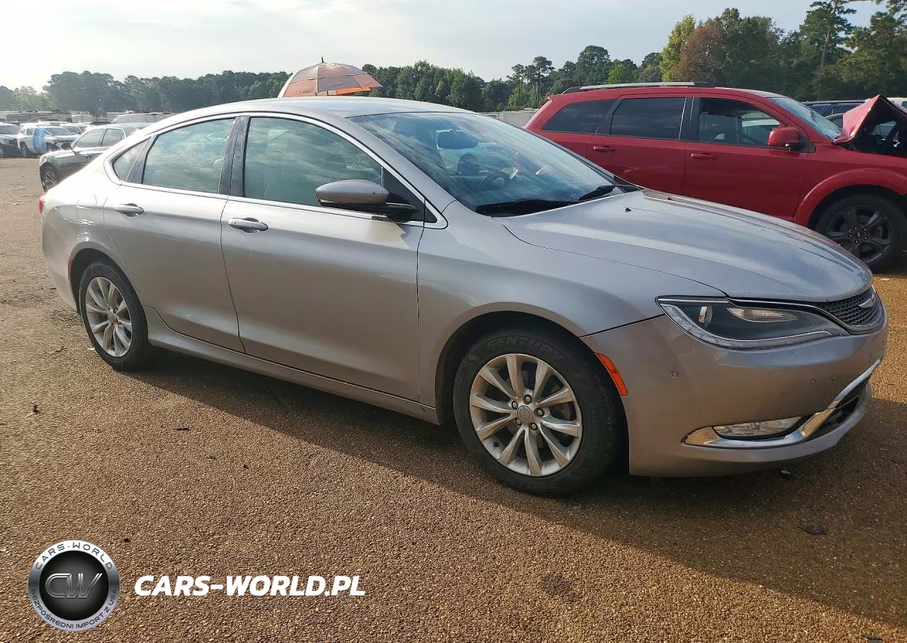 2015 Chrysler 200 C VIN:1C3CCCCB2FN703411 - 4