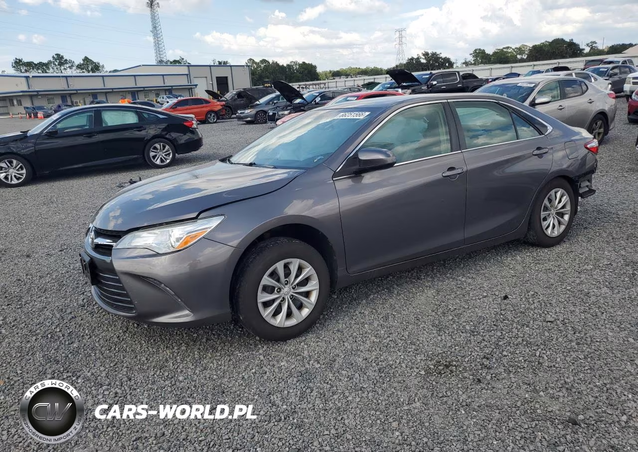 2017 Toyota Camry Le – zdjęcie 1 z 12
