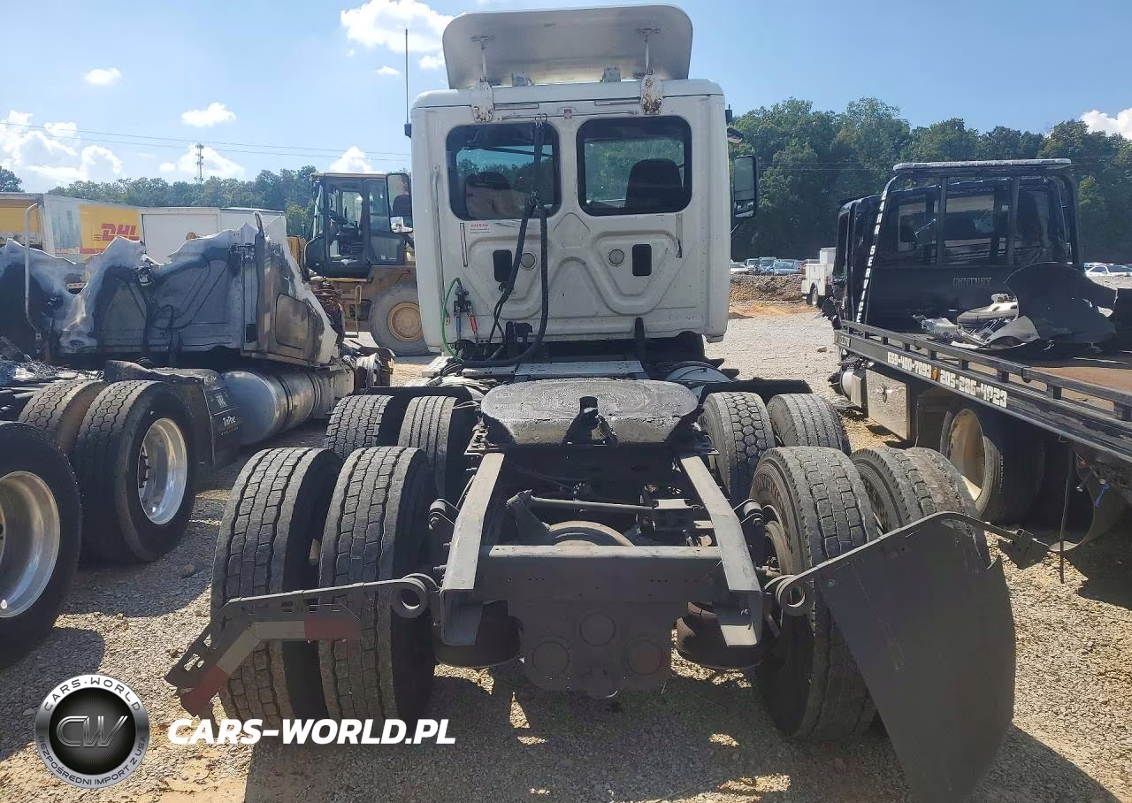 2013 Freightliner Cascadia 125 VIN:1FUJGEBG2DSBX9705 - 6