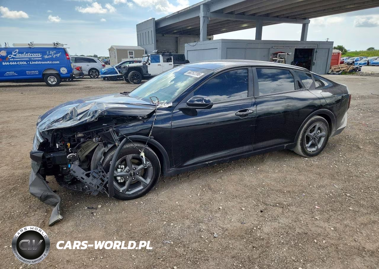 2026 Kia K4 Lxs VIN:3KPFT4DE6TE298046 - 1