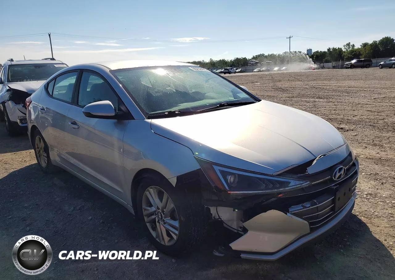 2019 Hyundai Elantra Sel VIN:5NPD84LFXKH411591 - 4