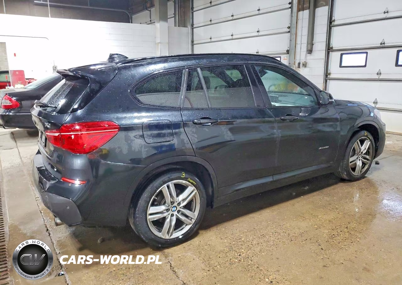 2017 BMW X1 xDrive28I VIN:WBXHT3C30H5F75589 - 3