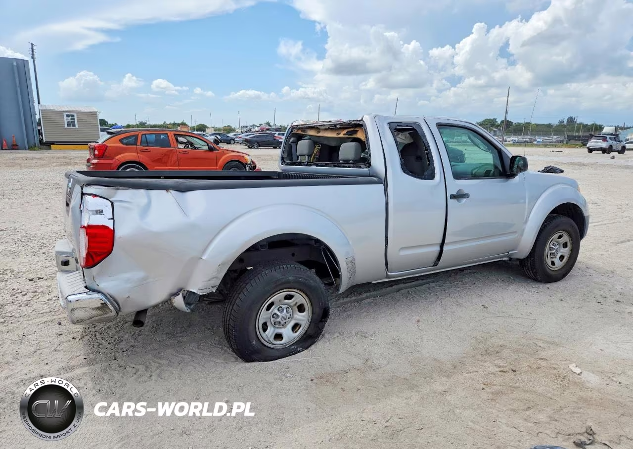 2010 Nissan Frontier Xe VIN:1N6BD0CT9AC411493 - 3
