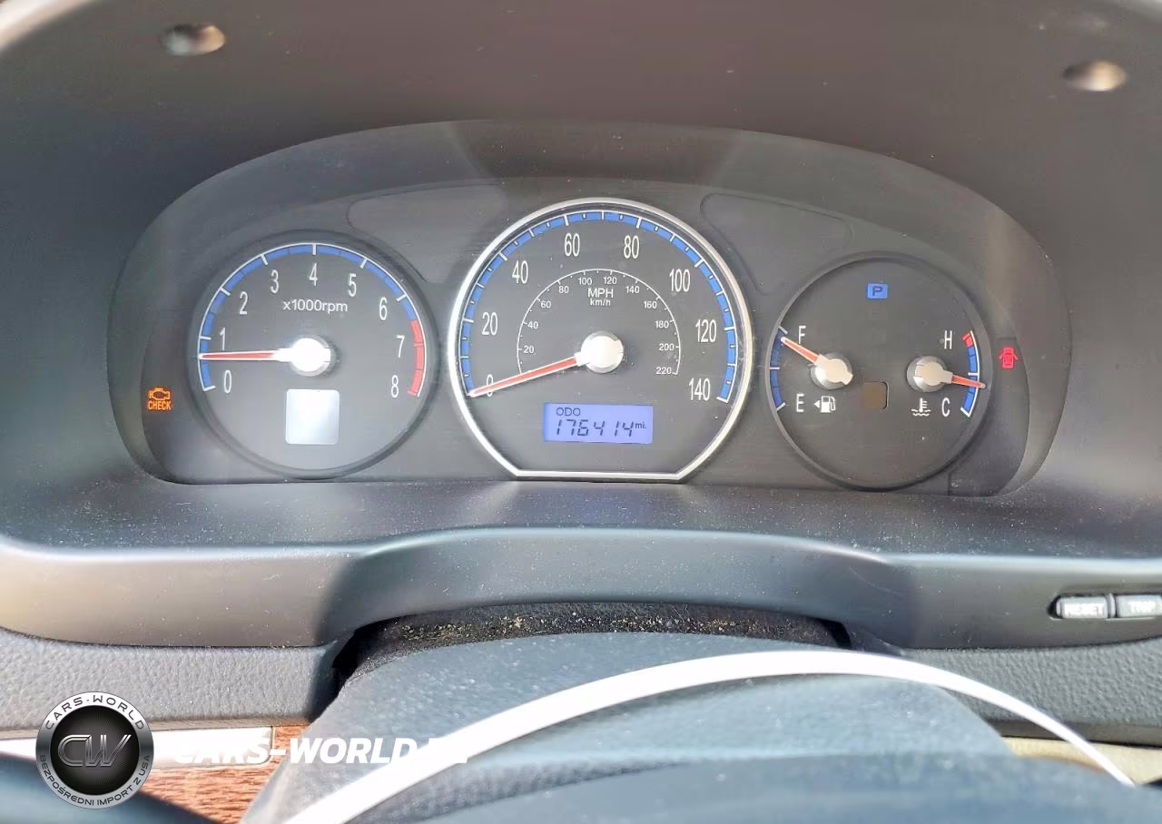 2008 Hyundai Santa Fe Gls VIN:5NMSG13D28H225878 - 9
