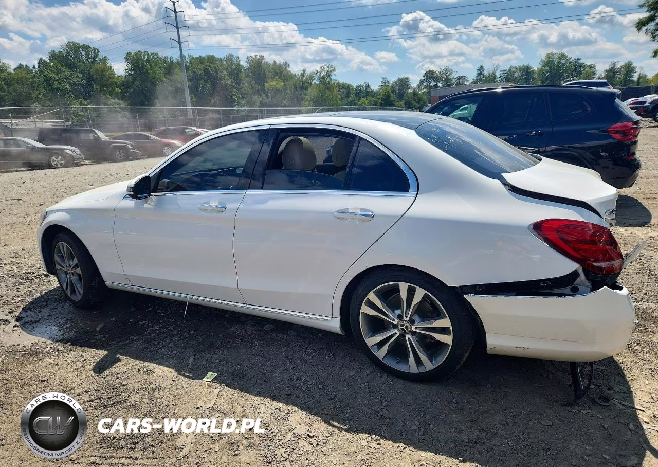 2017 Mercedes-Benz C 300 4Matic VIN:55SWF4KB8HU216432 - 2