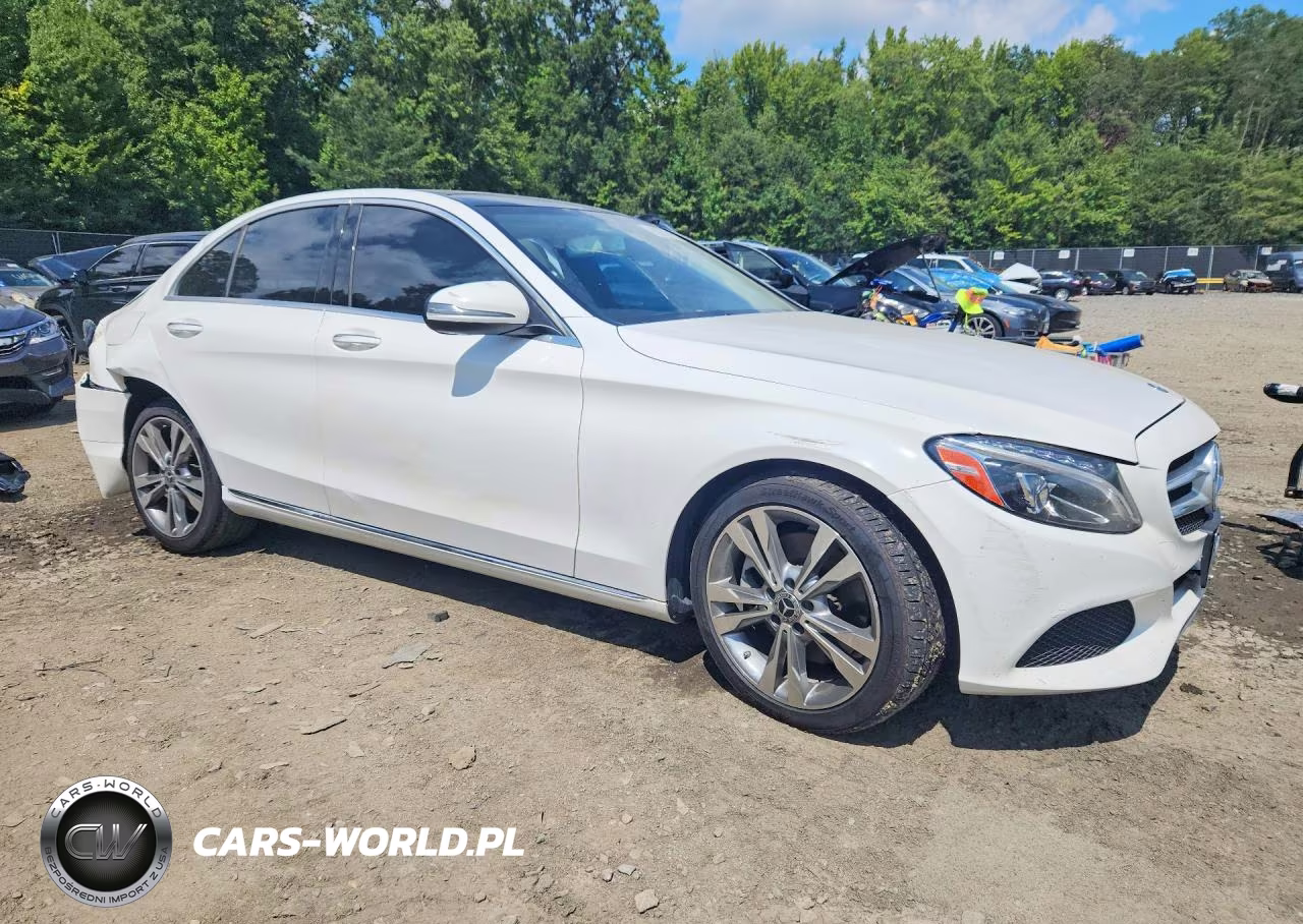 2017 Mercedes-Benz C 300 4Matic VIN:55SWF4KB8HU216432 - 4