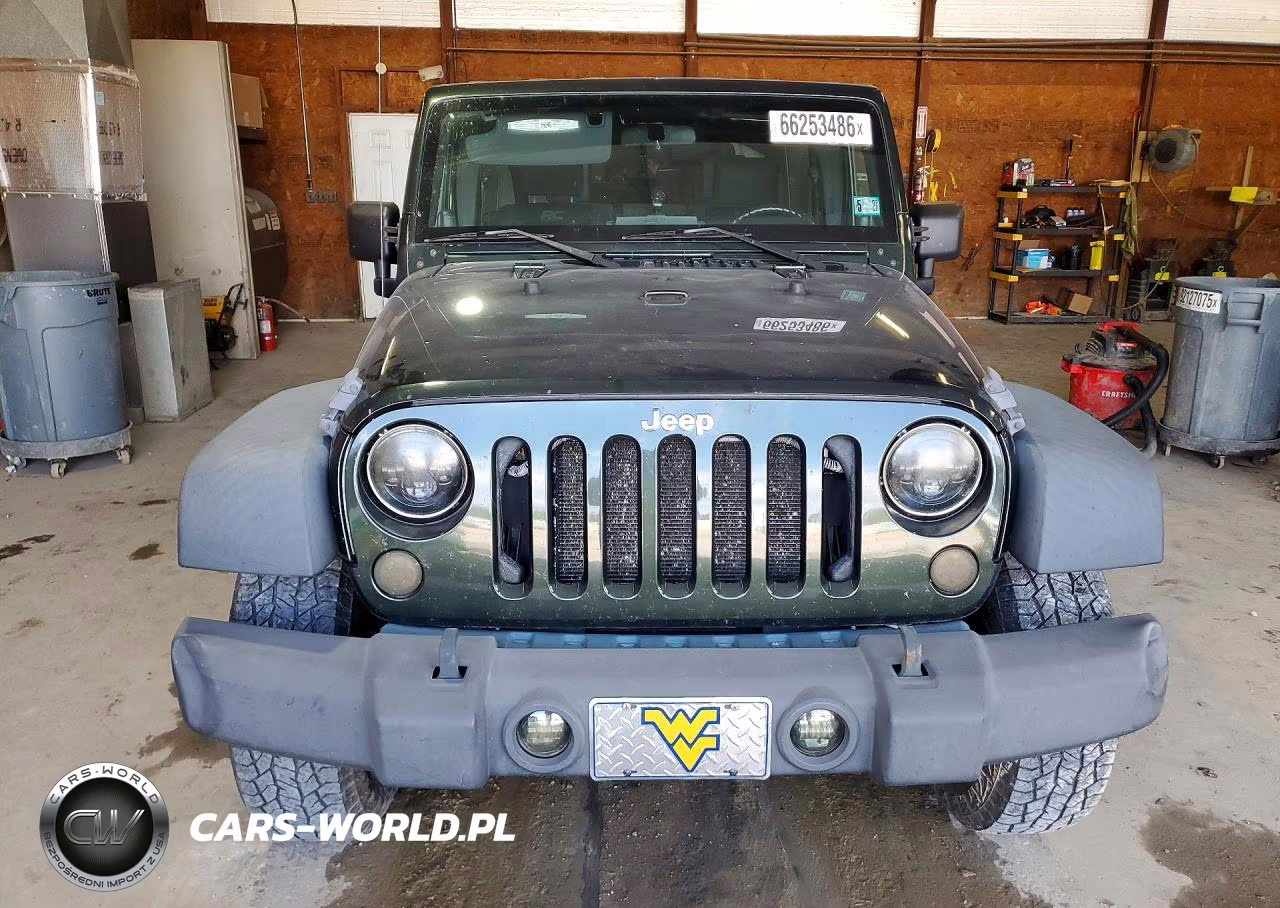 2010 Jeep Wrangler Unlimited Sport VIN:1J4BA3H18AL121776 - 5