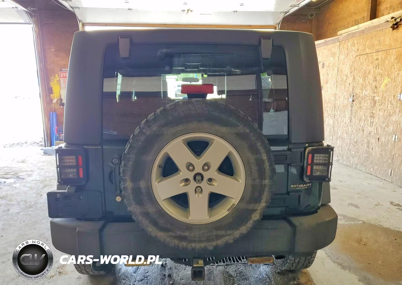 2010 Jeep Wrangler Unlimited Sport VIN:1J4BA3H18AL121776 - 6