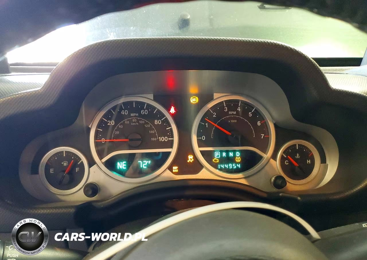 2010 Jeep Wrangler Unlimited Sport VIN:1J4BA3H18AL121776 - 9