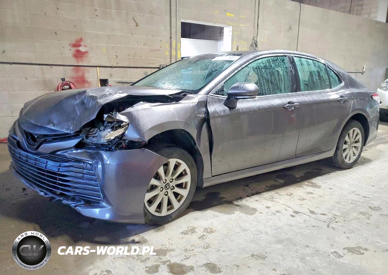 2019 Toyota Camry Hybrid Xle