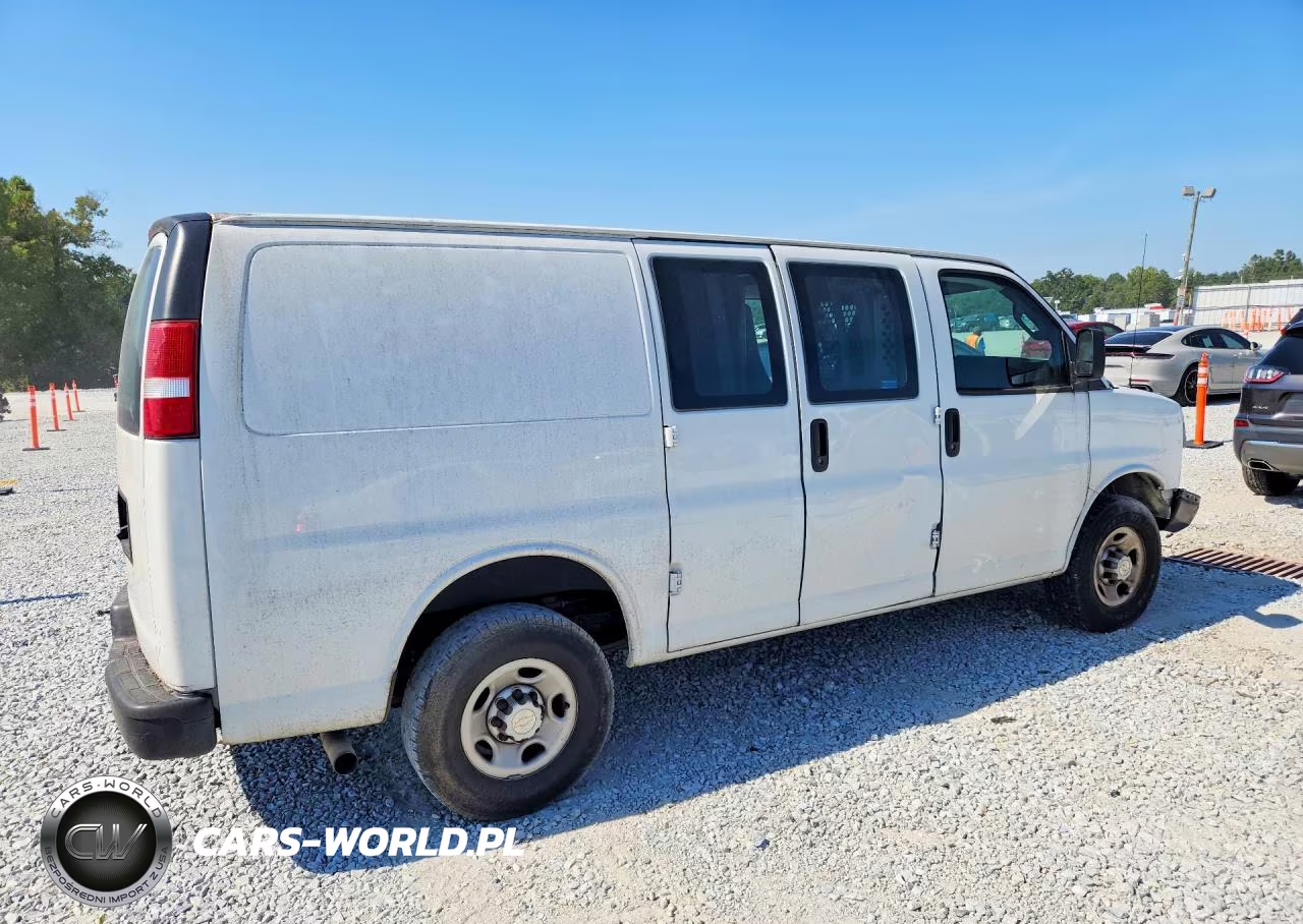 2019 Chevrolet Express 2500 Cargo Delivery Van VIN:1GCWGAFP1K1334325 - 3