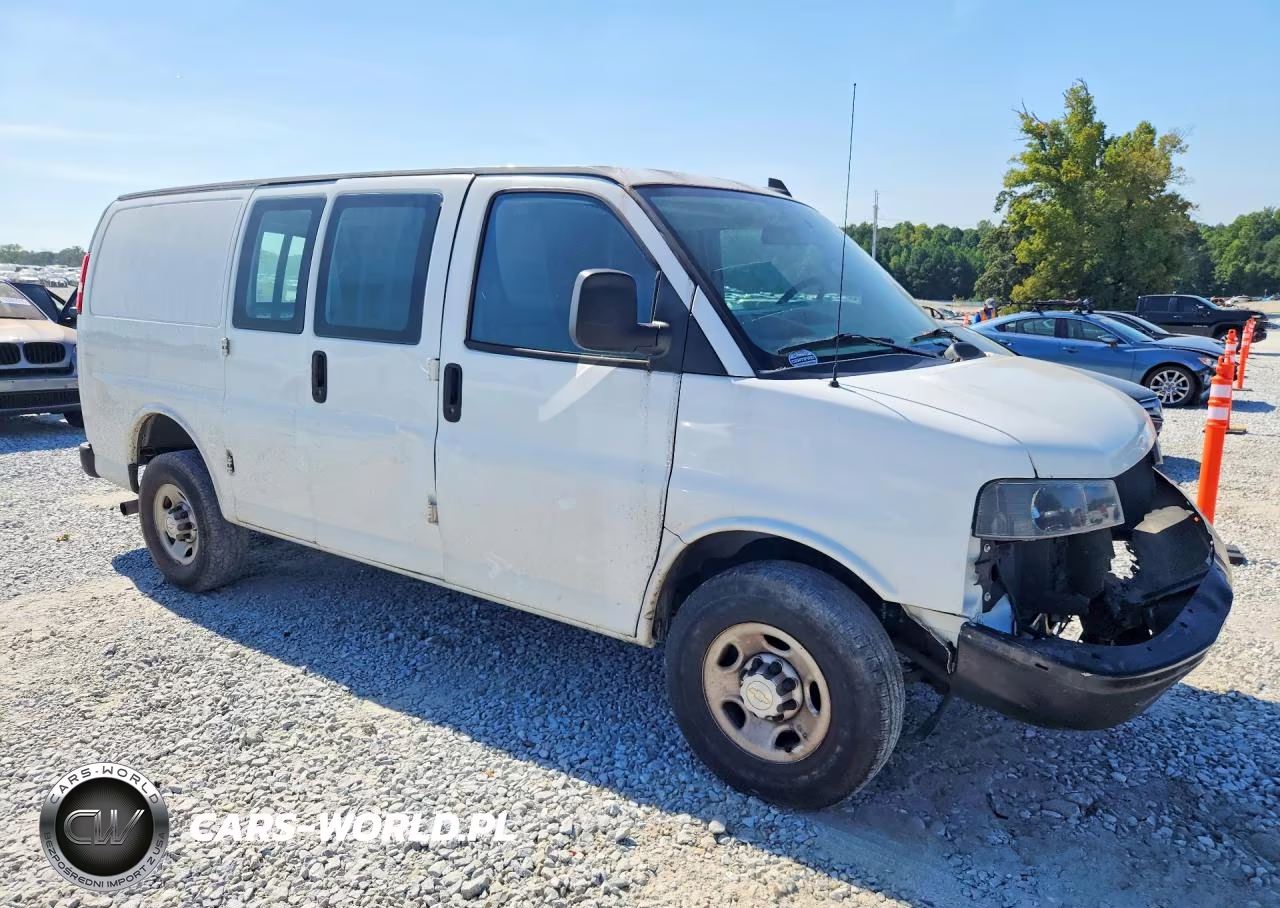 2019 Chevrolet Express 2500 Cargo Delivery Van VIN:1GCWGAFP1K1334325 - 4