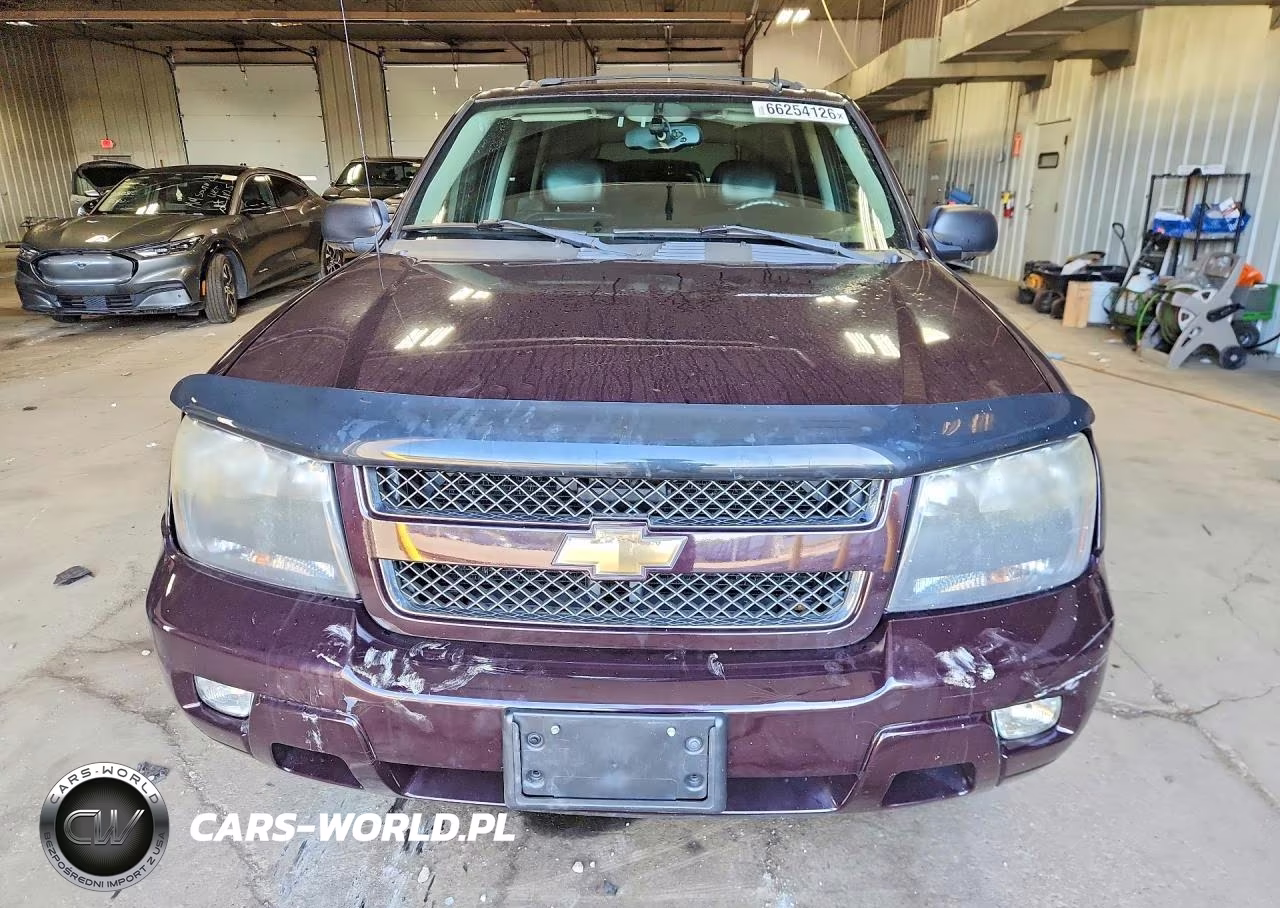2008 Chevrolet Trailblazer Ls VIN:1GNDT13S682204398 - 5