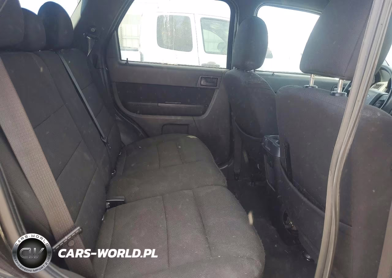 2010 Ford Escape Xlt VIN:1FMCU0D74AKB19499 - 11