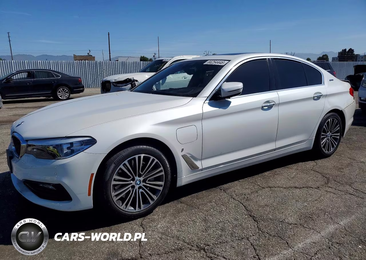 2018 BMW 530E VIN:WBAJA9C58JB249694 - 1