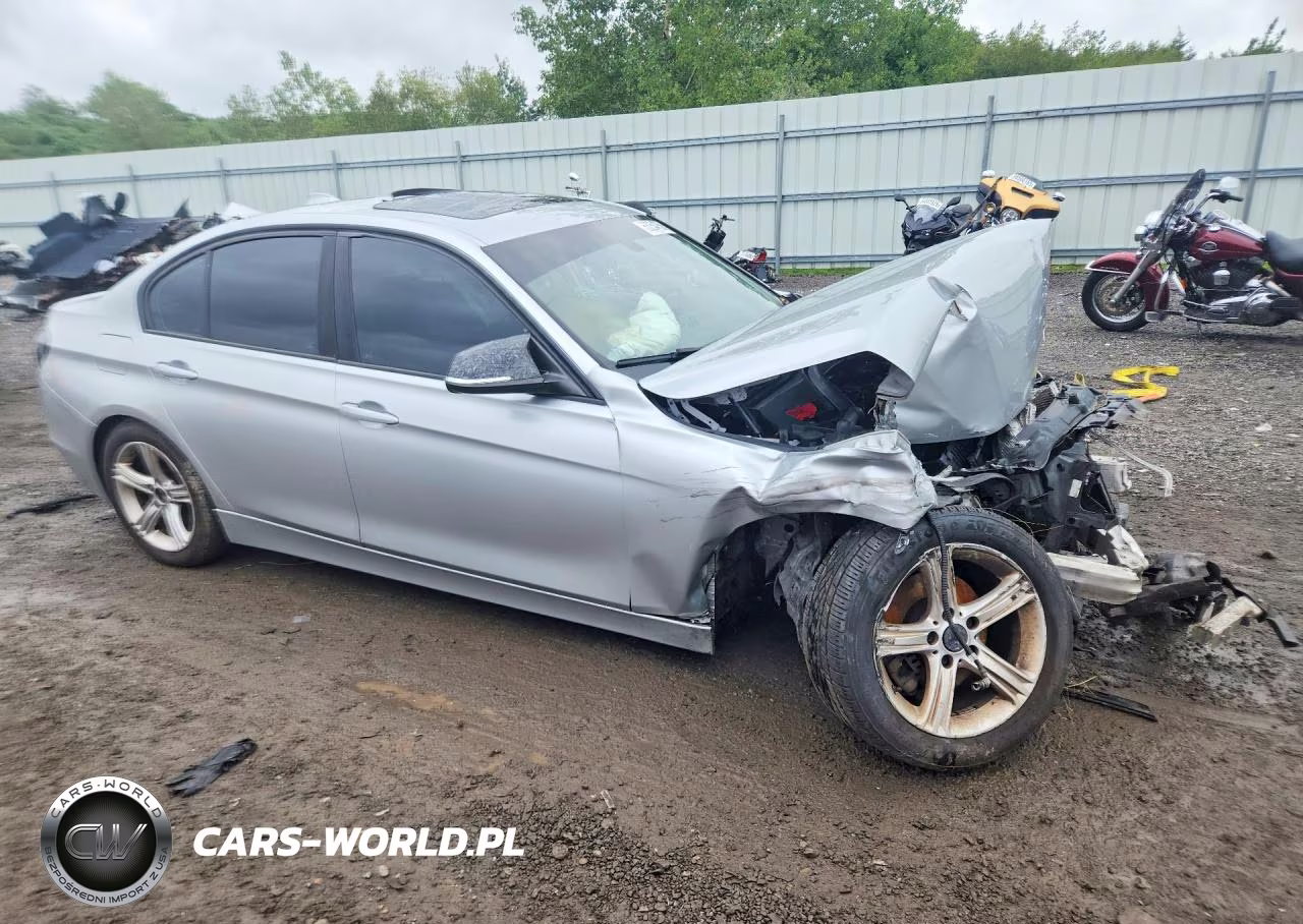 2013 BMW 328 Xi VIN:WBA3B3C50DF530324 - 4