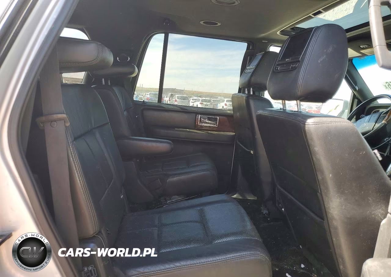 2012 Lincoln Navigator VIN:5LMJJ2J51CEL07040 - 10