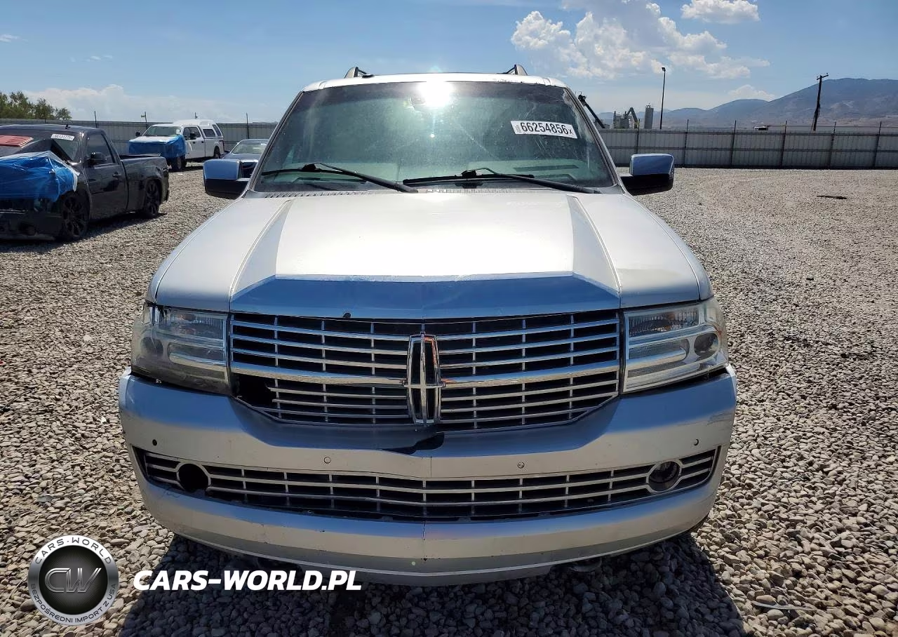 2012 Lincoln Navigator VIN:5LMJJ2J51CEL07040 - 5