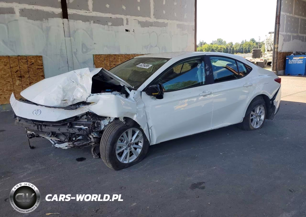 2026 Toyota Camry Le – zdjęcie 1 z 13