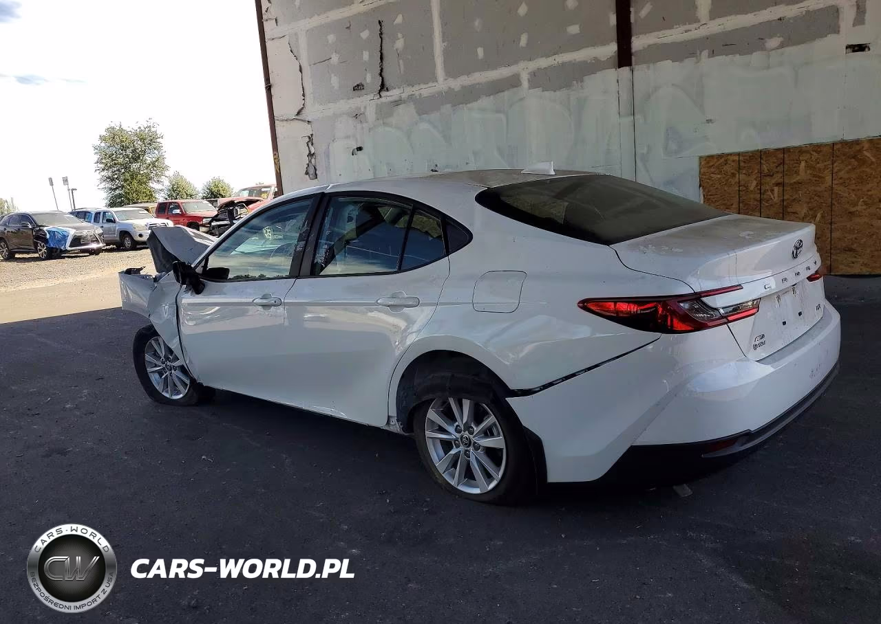 2026 Toyota Camry Le VIN:4T1DBADK1TU039038 - 2