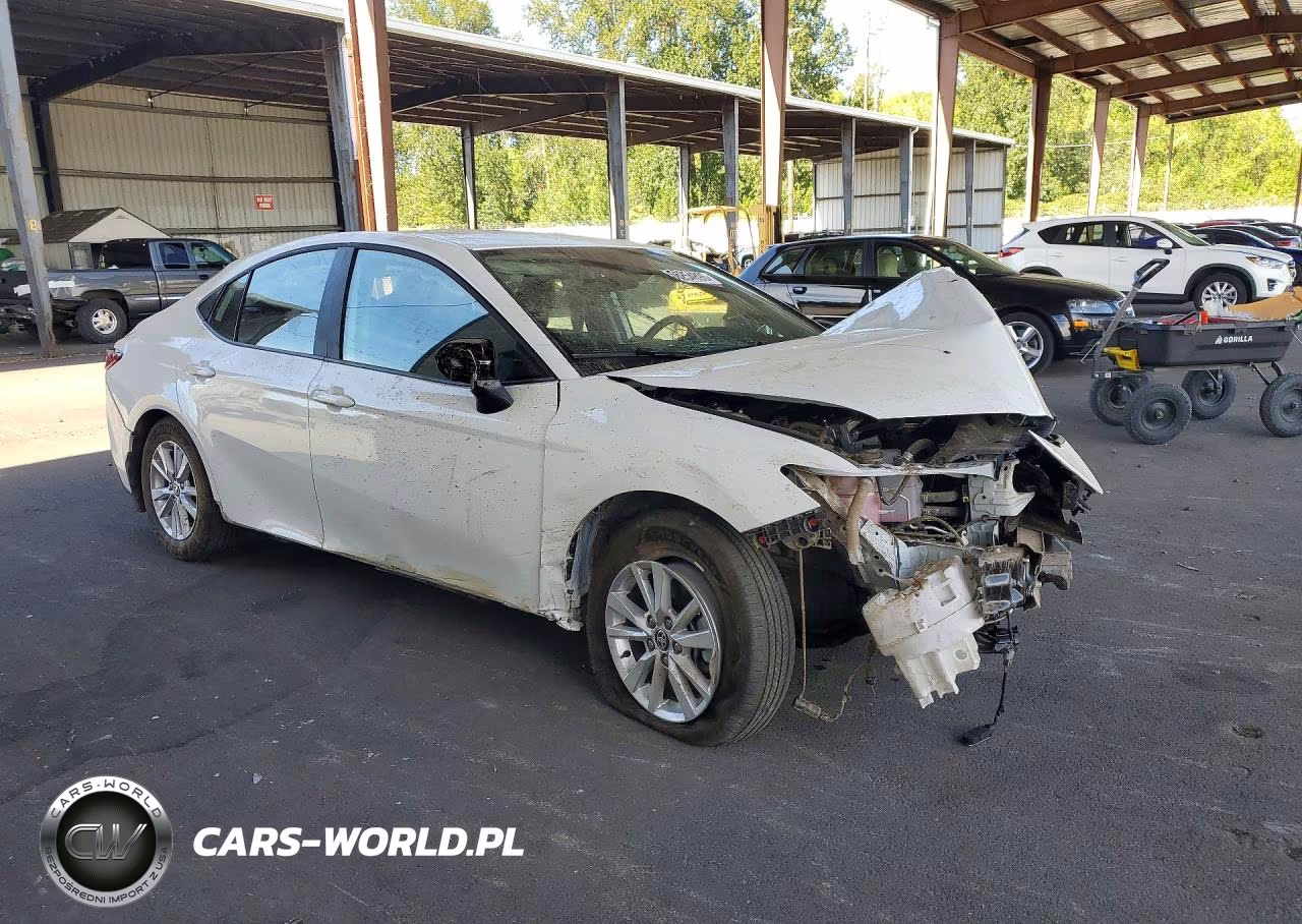 2026 Toyota Camry Le VIN:4T1DBADK1TU039038 - 4