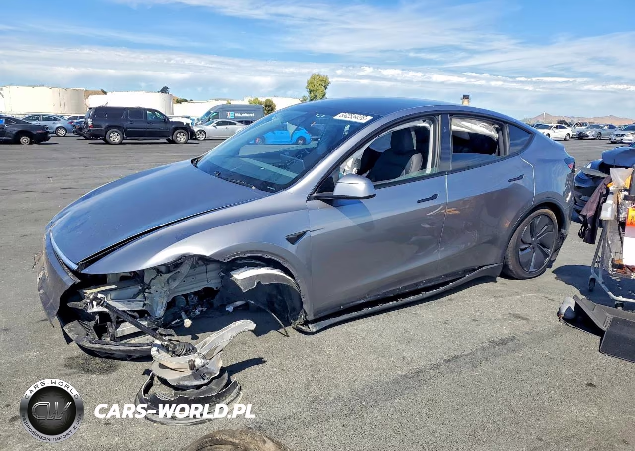 2026 Tesla Model Y VIN:7SAYGDEE6TF409025 - 1