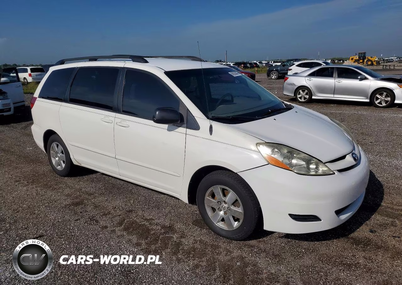 2007 Toyota Sienna Le 7-Passenger VIN:5TDZK23C47S015174 - 4
