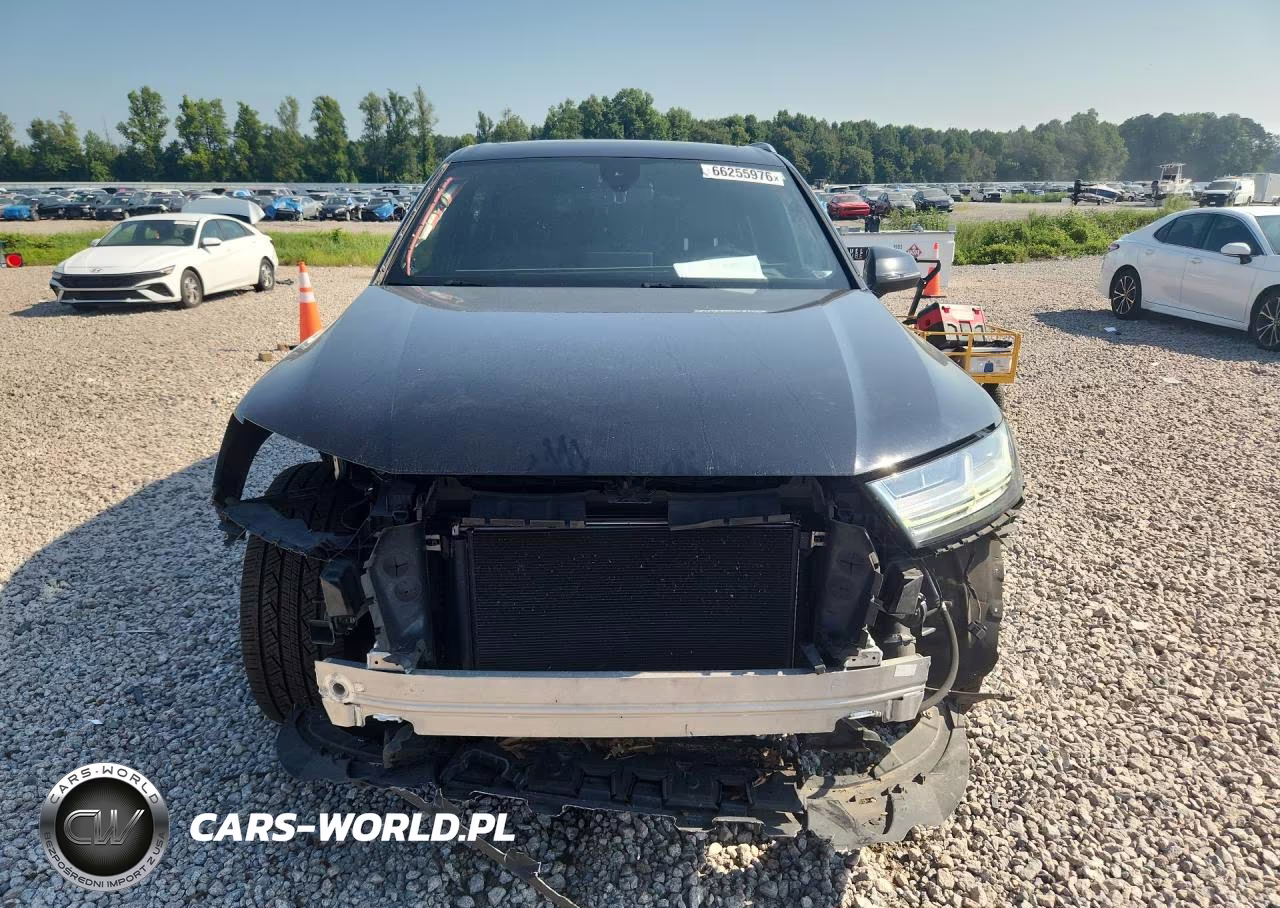 2019 Audi Q7 Premium Plus VIN:WA1LHAF72KD046631 - 5